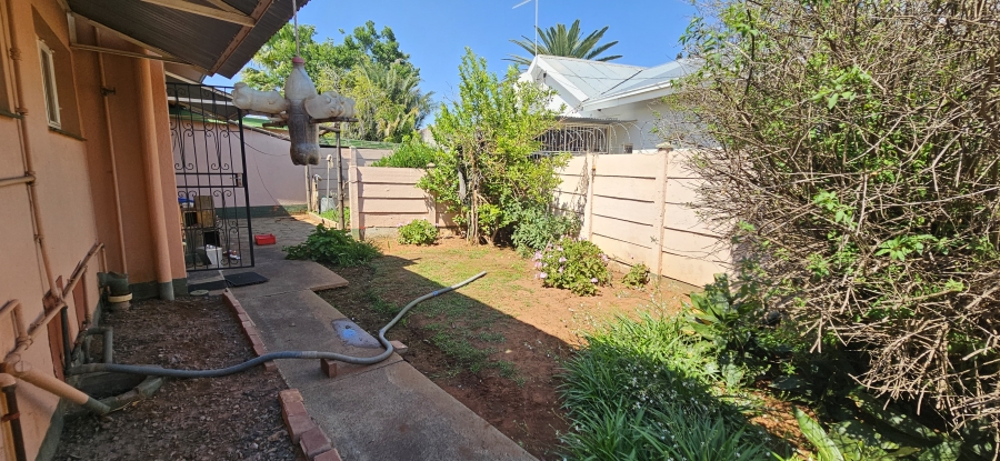 4 Bedroom Property for Sale in Carters Glen Northern Cape